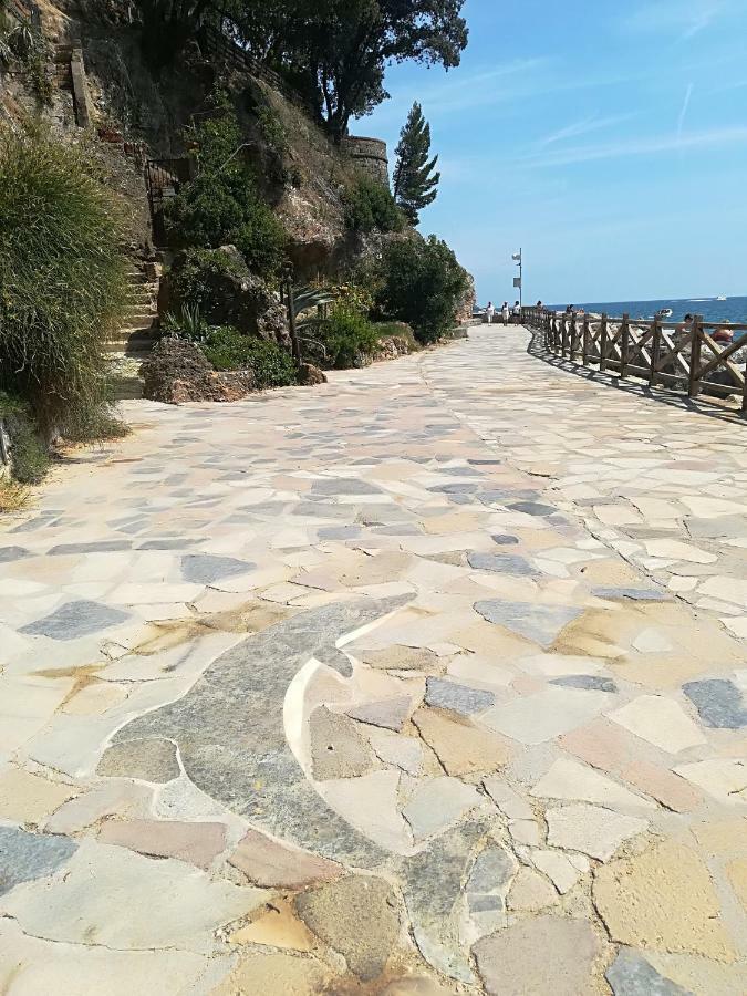 Il Faro Dei Poeti Apartment Lerici Bagian luar foto