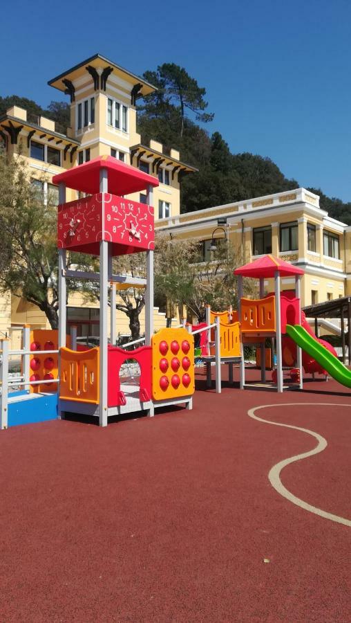 Il Faro Dei Poeti Apartment Lerici Bagian luar foto